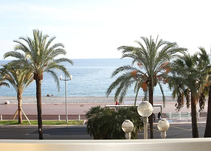 Sea View Apartment *